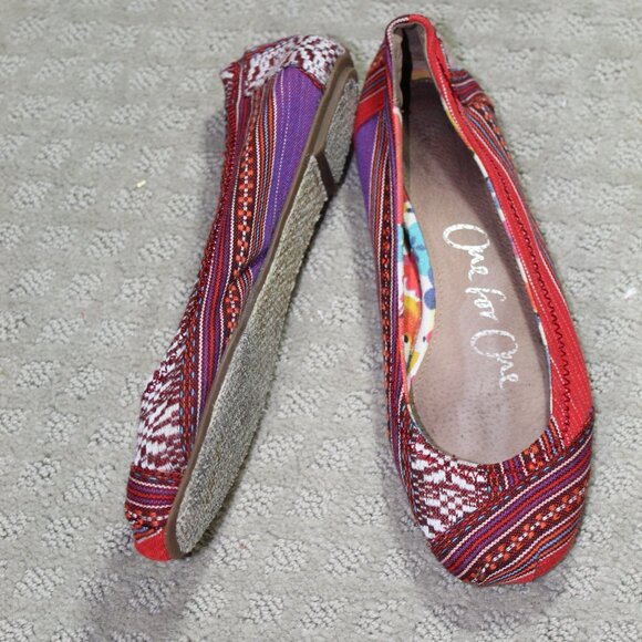 TOMS Red Ballet Flats Shoes Women's Size 7.5 Multi-Color - Picture 1 of 6
